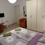 Apartments Mais Tisno