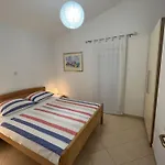 Apartments Mais Tisno Apartman