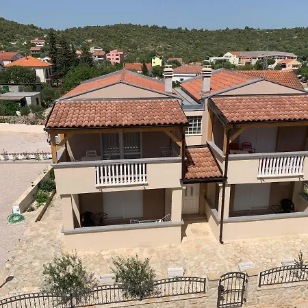 Apartments Mais Tisno Tisno