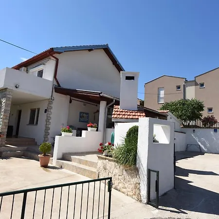 Apartments Mais Tisno * Tisno