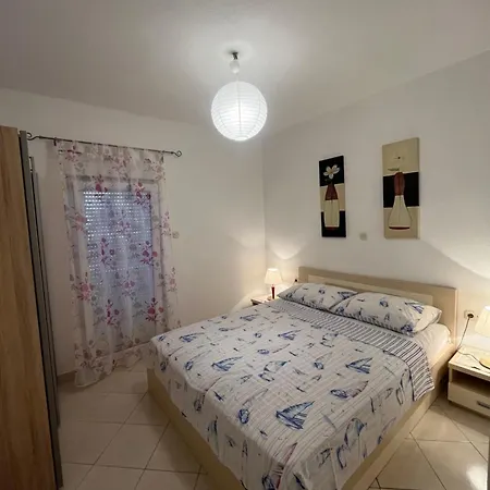 Apartments Mais Tisno * Tisno