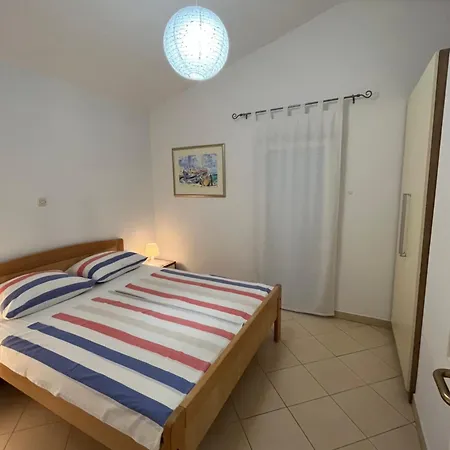Apartments Mais Tisno Daire