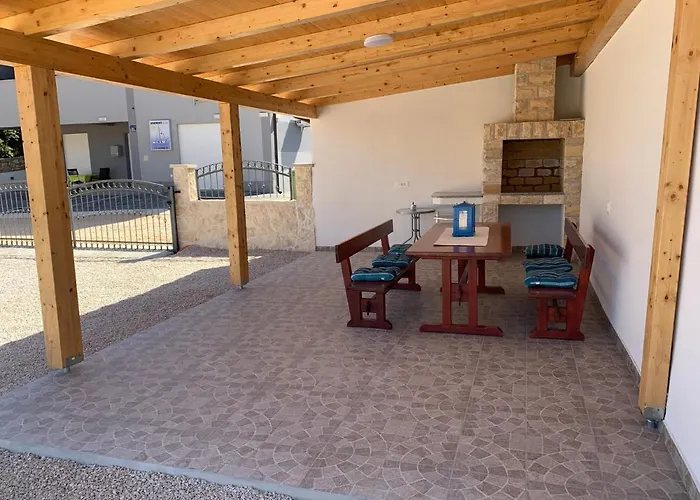 Apartment Apartments Mais Tisno