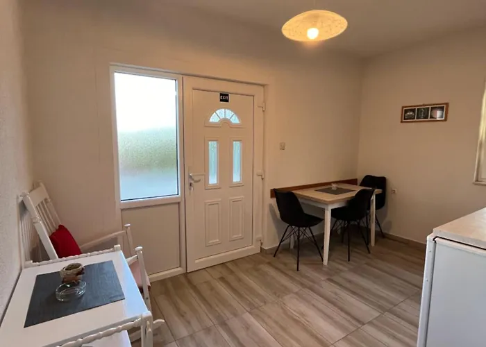 Apartments Mais Tisno * Tisno