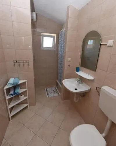 Apartments Mais Tisno * Tisno